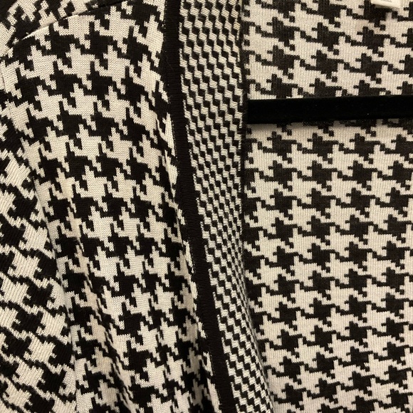 Bundle of 7 Women’s Name Brand Cardigan Sweaters - Picture 13 of 15